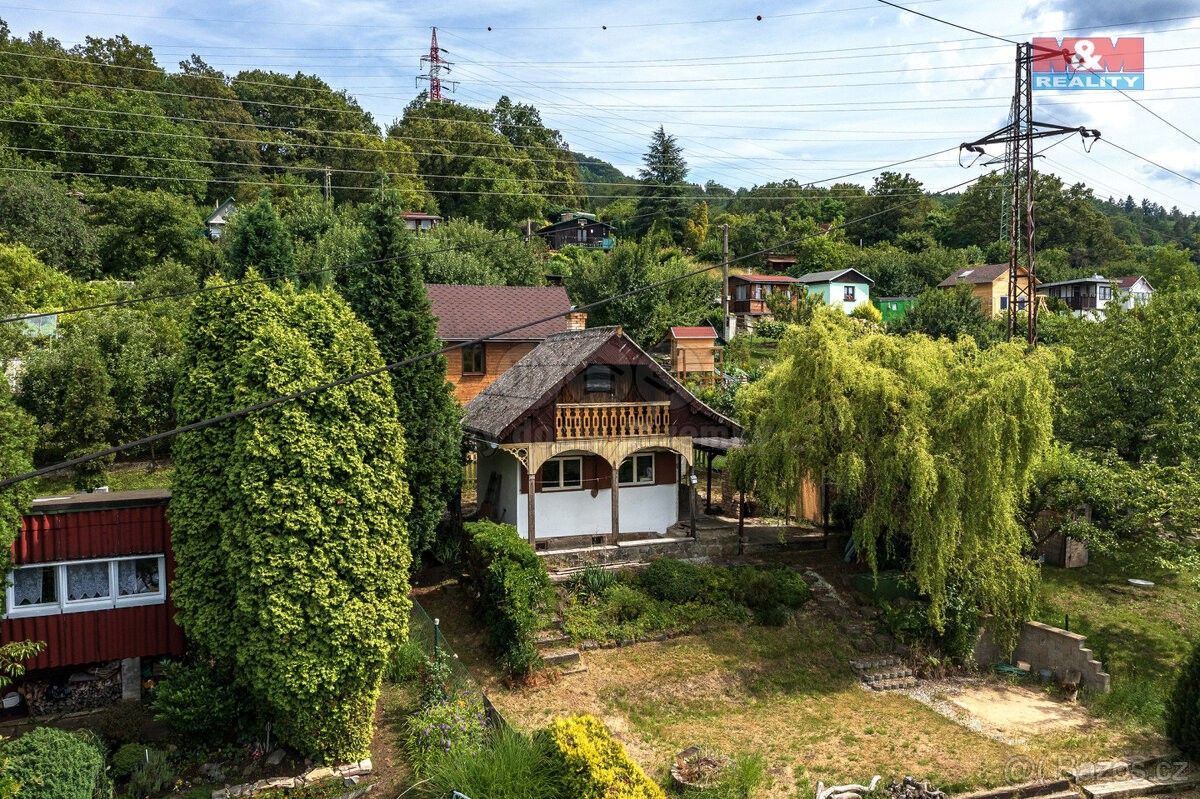 Zahrady, Děčín, 405 02, 526 m²