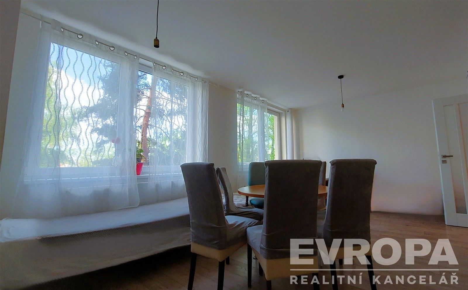 2+kk, Limuzská, Praha, 52 m²