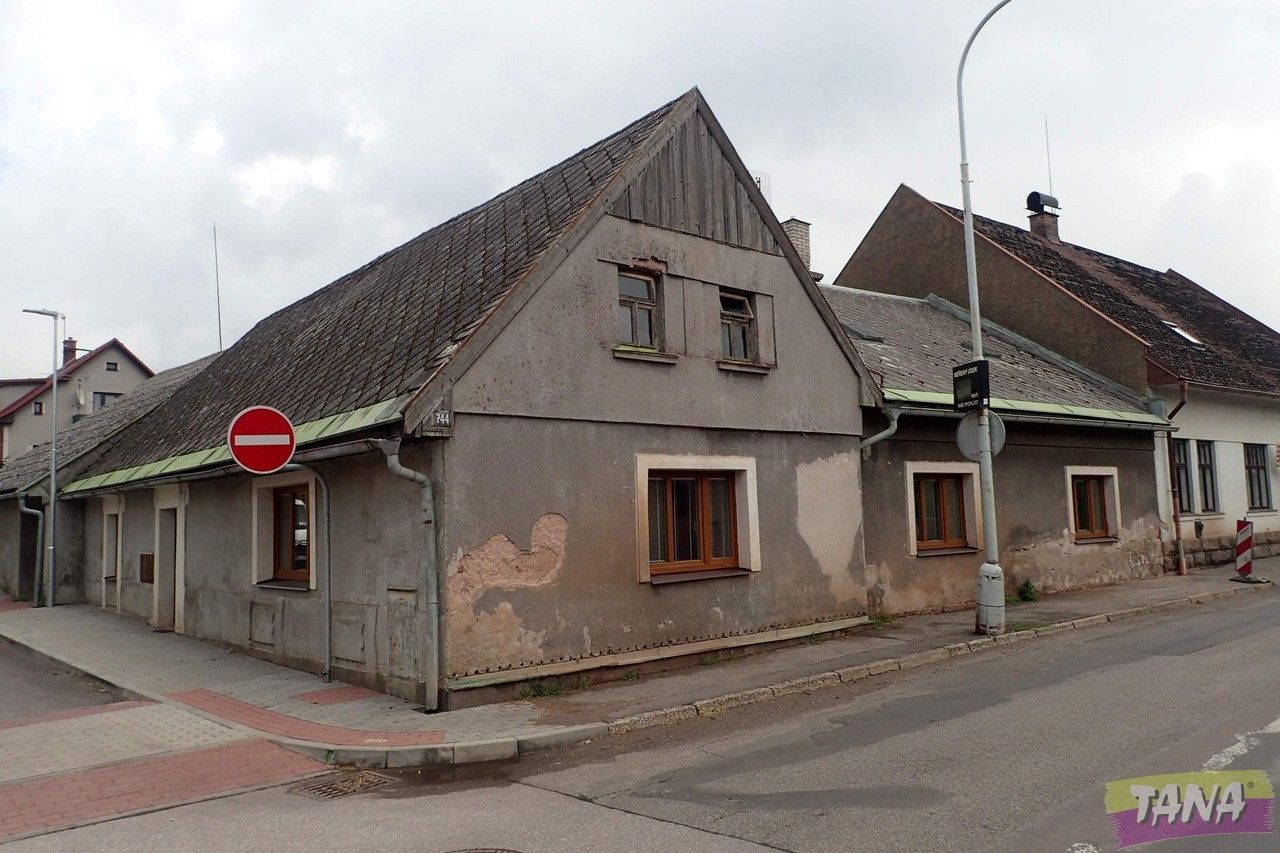 Rodinné domy, 5. května, Lomnice nad Popelkou, 190 m²