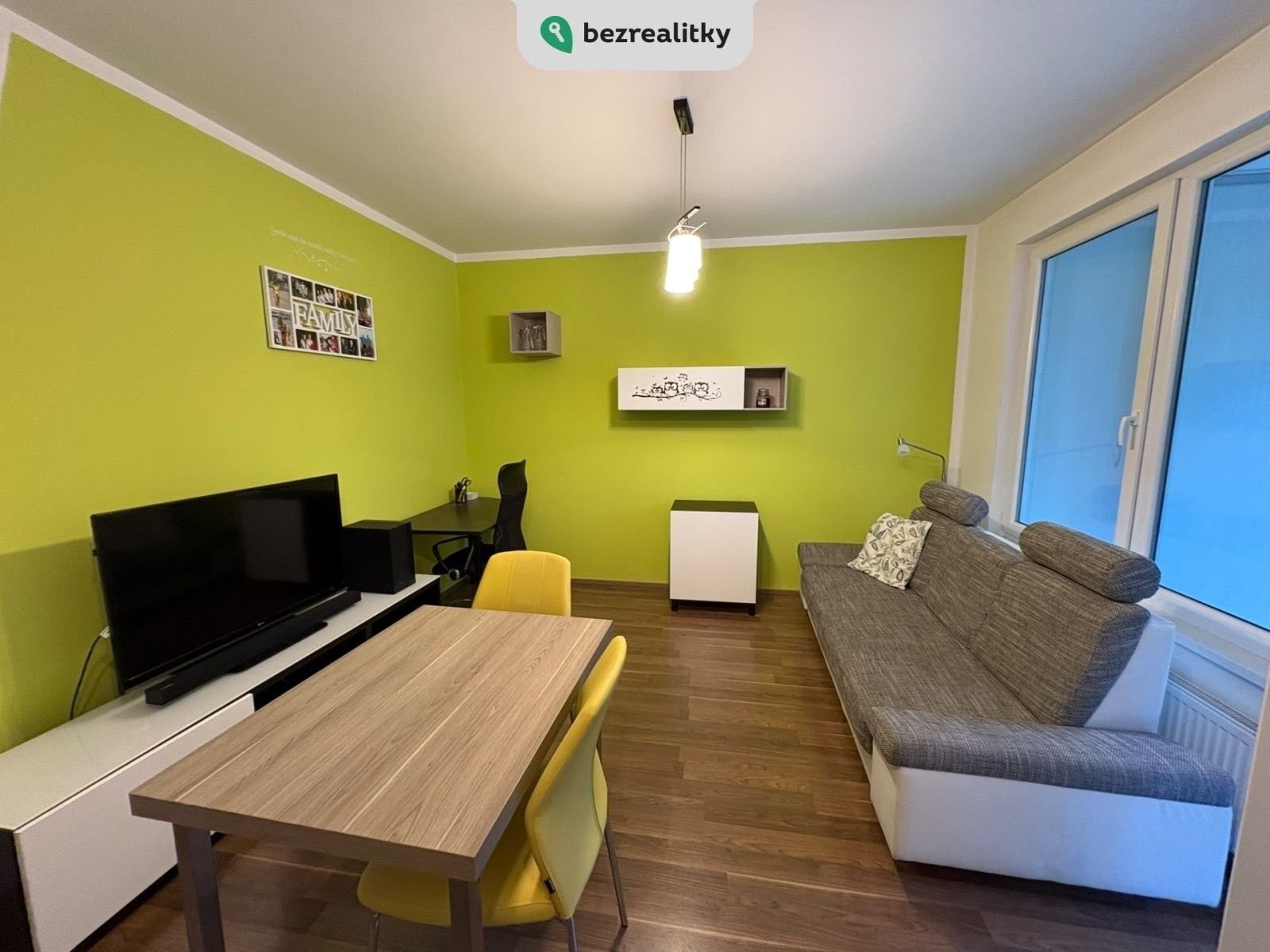 2+kk, Nademlejnská, Praha, 43 m²