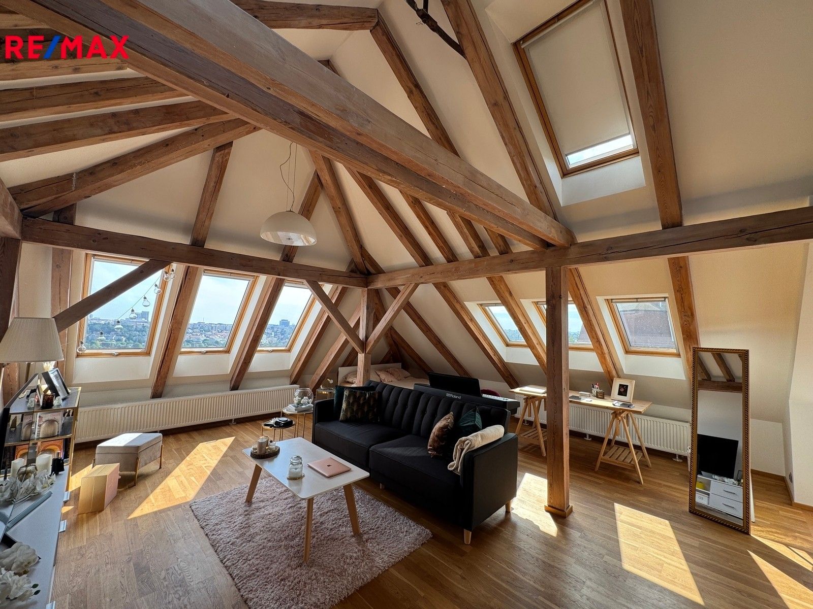 1+kk, Pod Závěrkou, Praha, 104 m²
