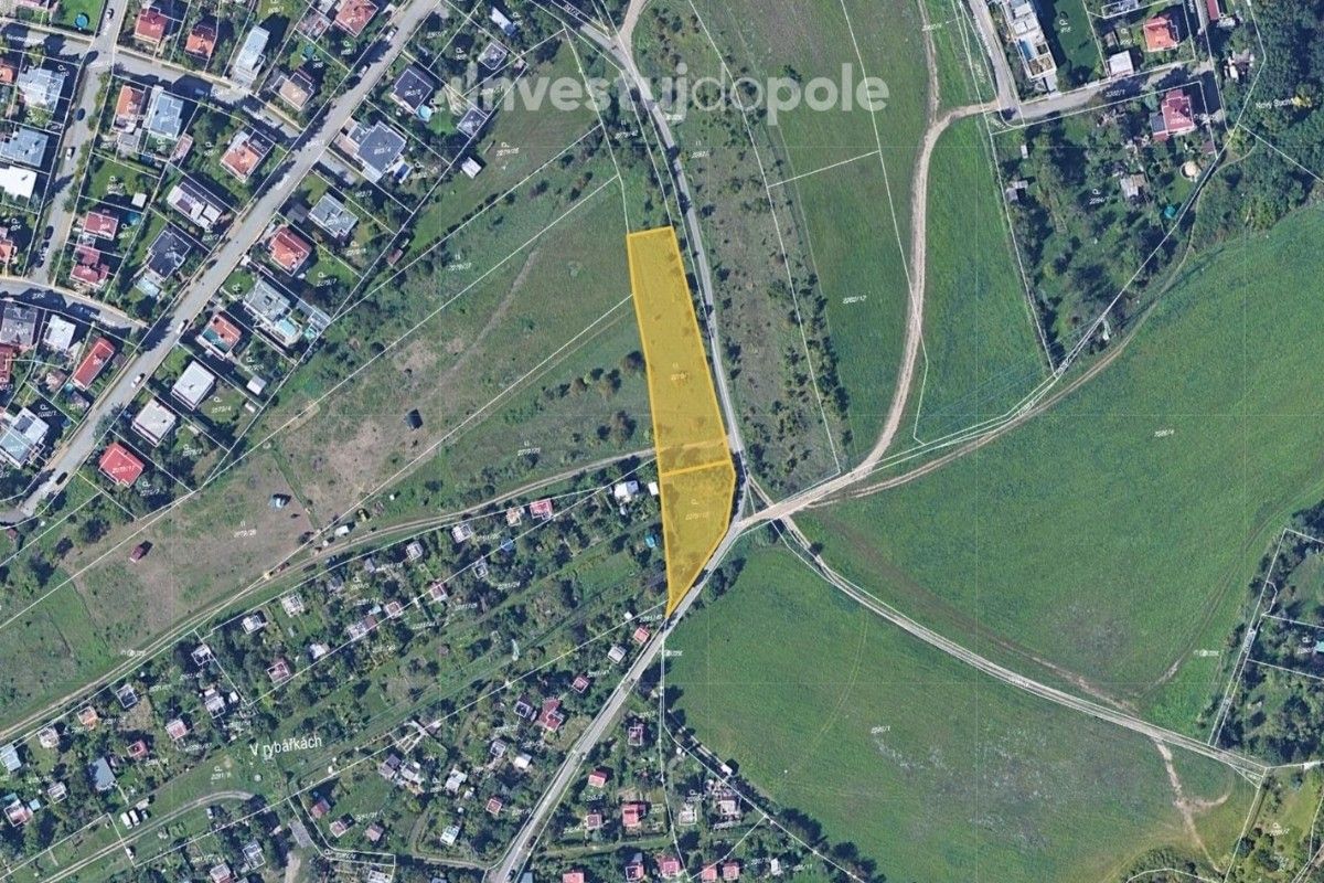 Louky, Praha, 2 761 m²