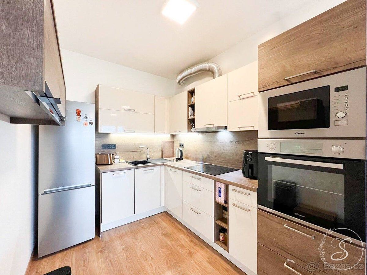 2+kk, Praha, 109 00, 59 m²