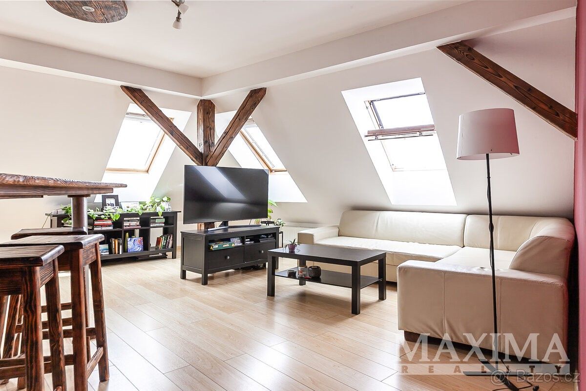 3+kk, Praha, 100 00, 86 m²