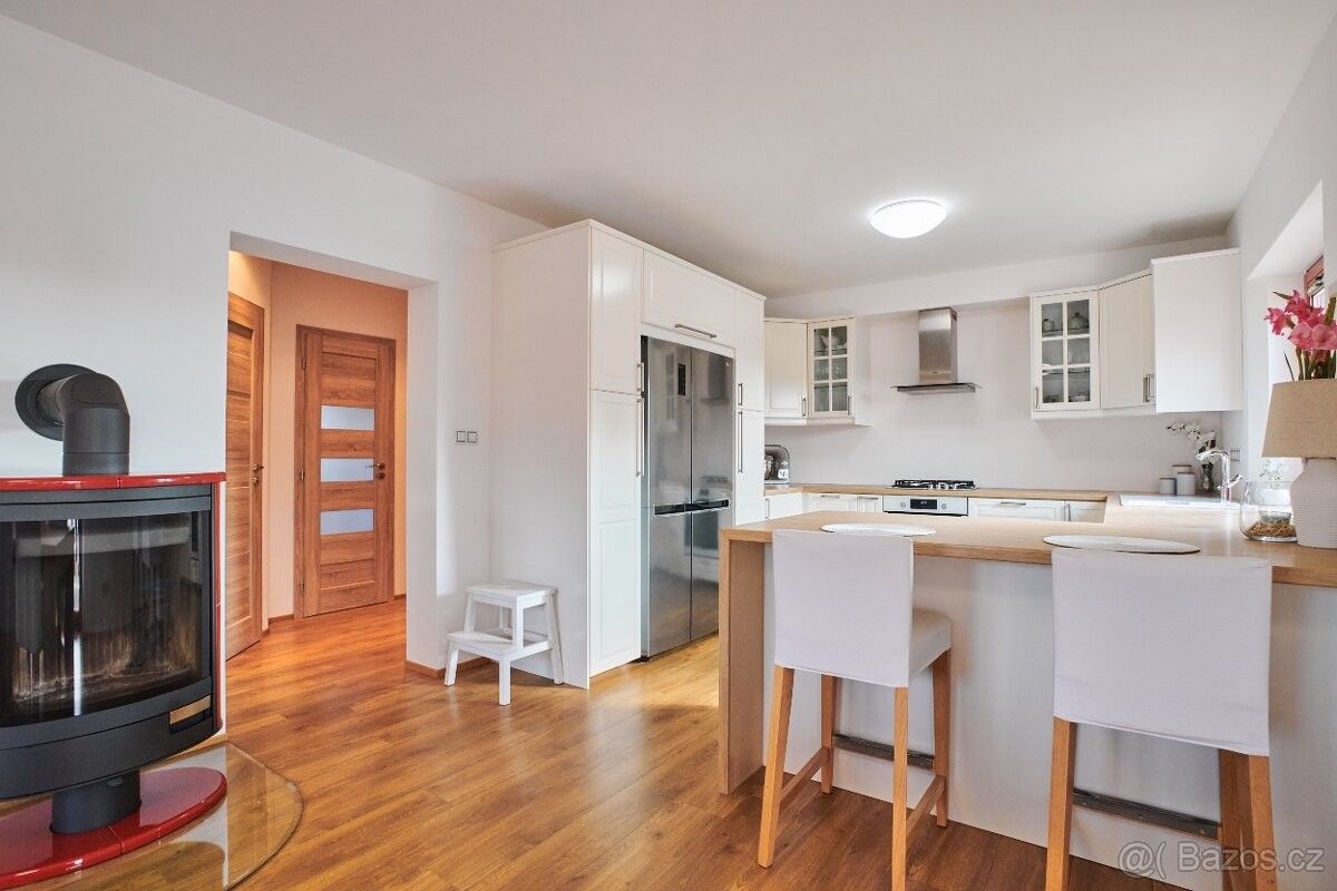 Prodej dům - Nový Knín, 262 03, 191 m²