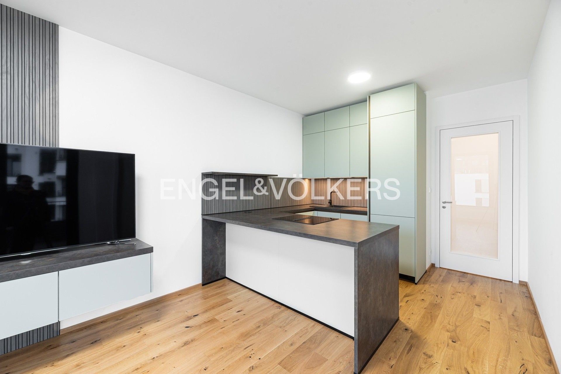 2+kk, Závišova, Praha, 45 m²