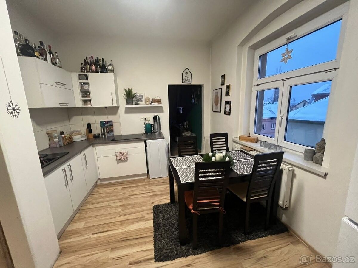 2+1, Karlovy Vary, 360 01, 80 m²