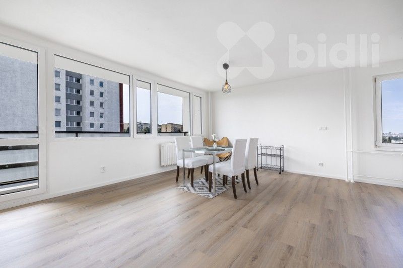 3+kk, Gercenova, Praha, 75 m²