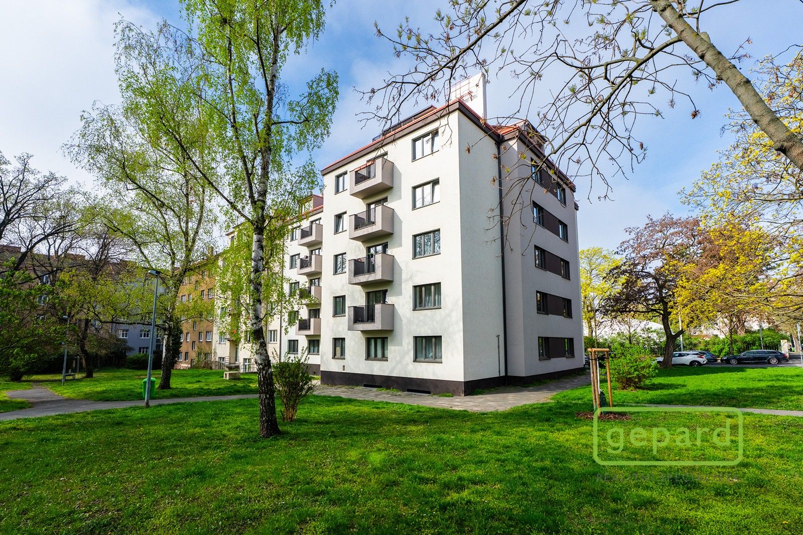 2+kk, Nemocniční, Praha, 66 m²
