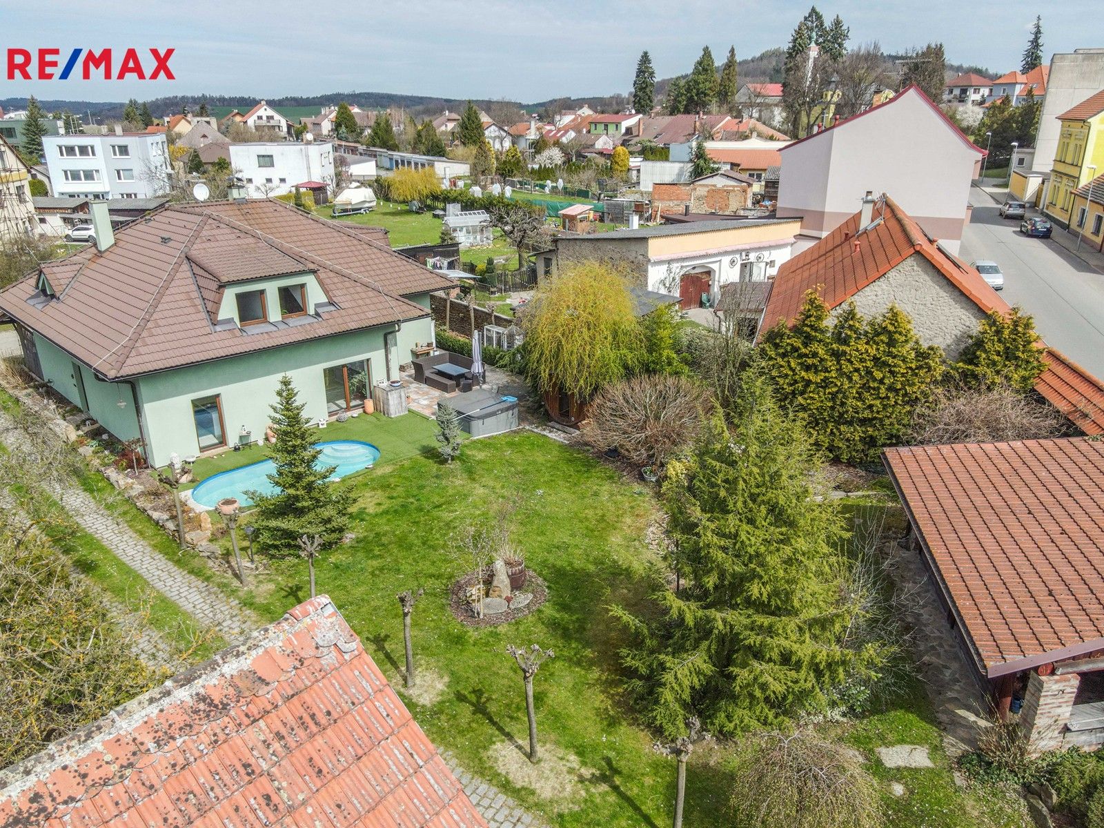Ostatní, Neveklov, 280 m²