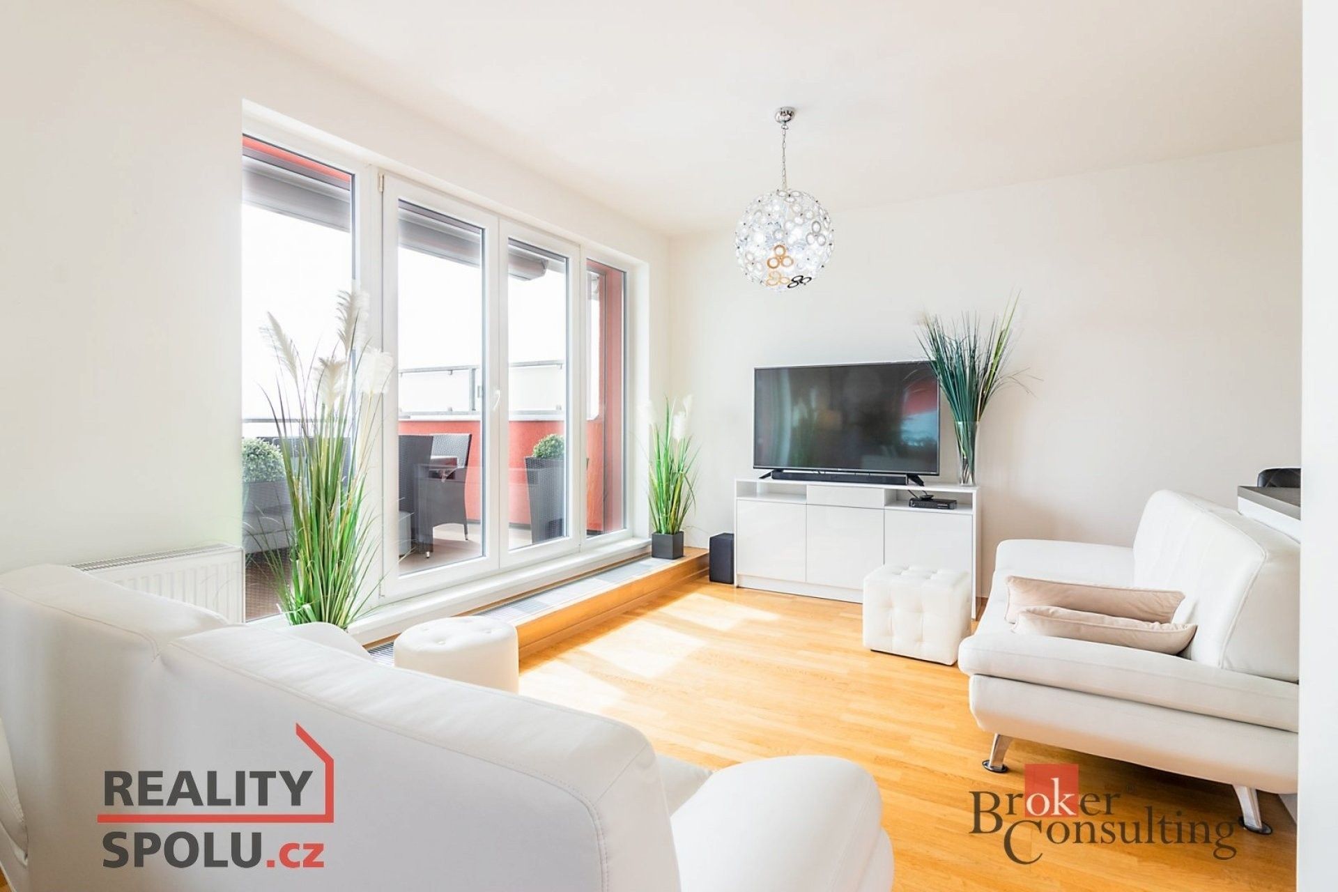 3+kk, Wiesenthalova, Praha, 76 m²
