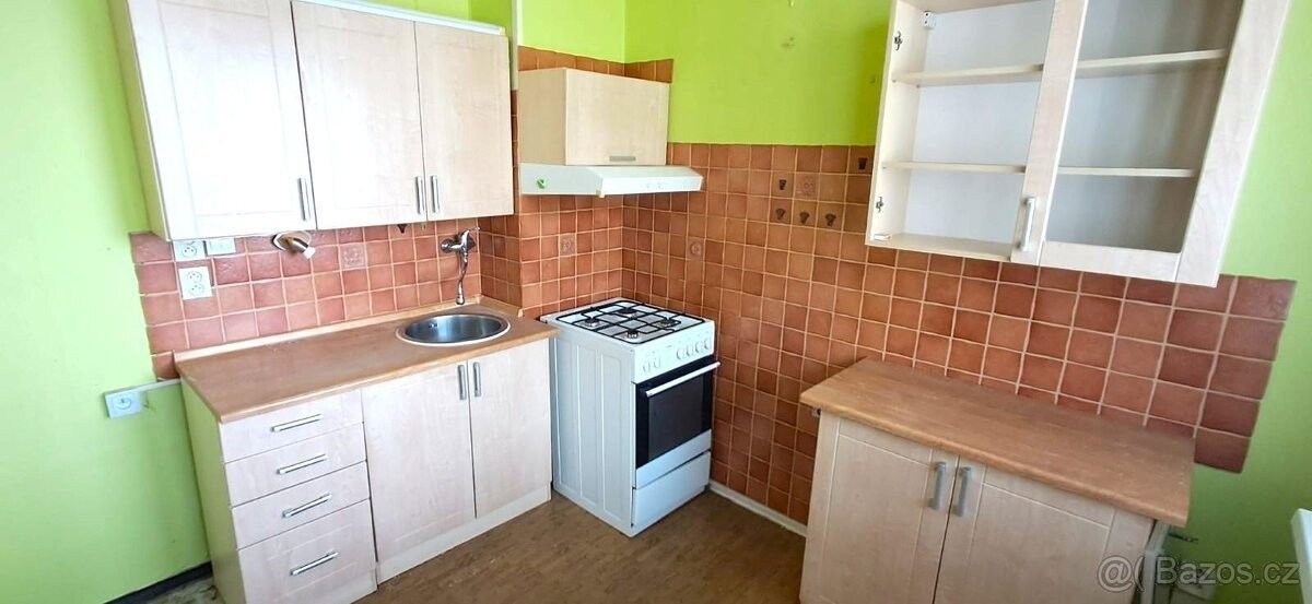2+1, Most, 434 01, 53 m²