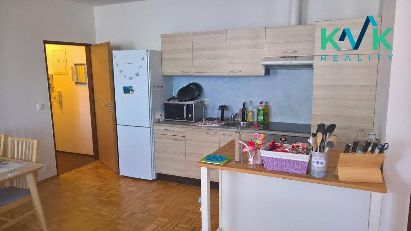 2+kk, Vítězná, Karlovy Vary, 65 m²