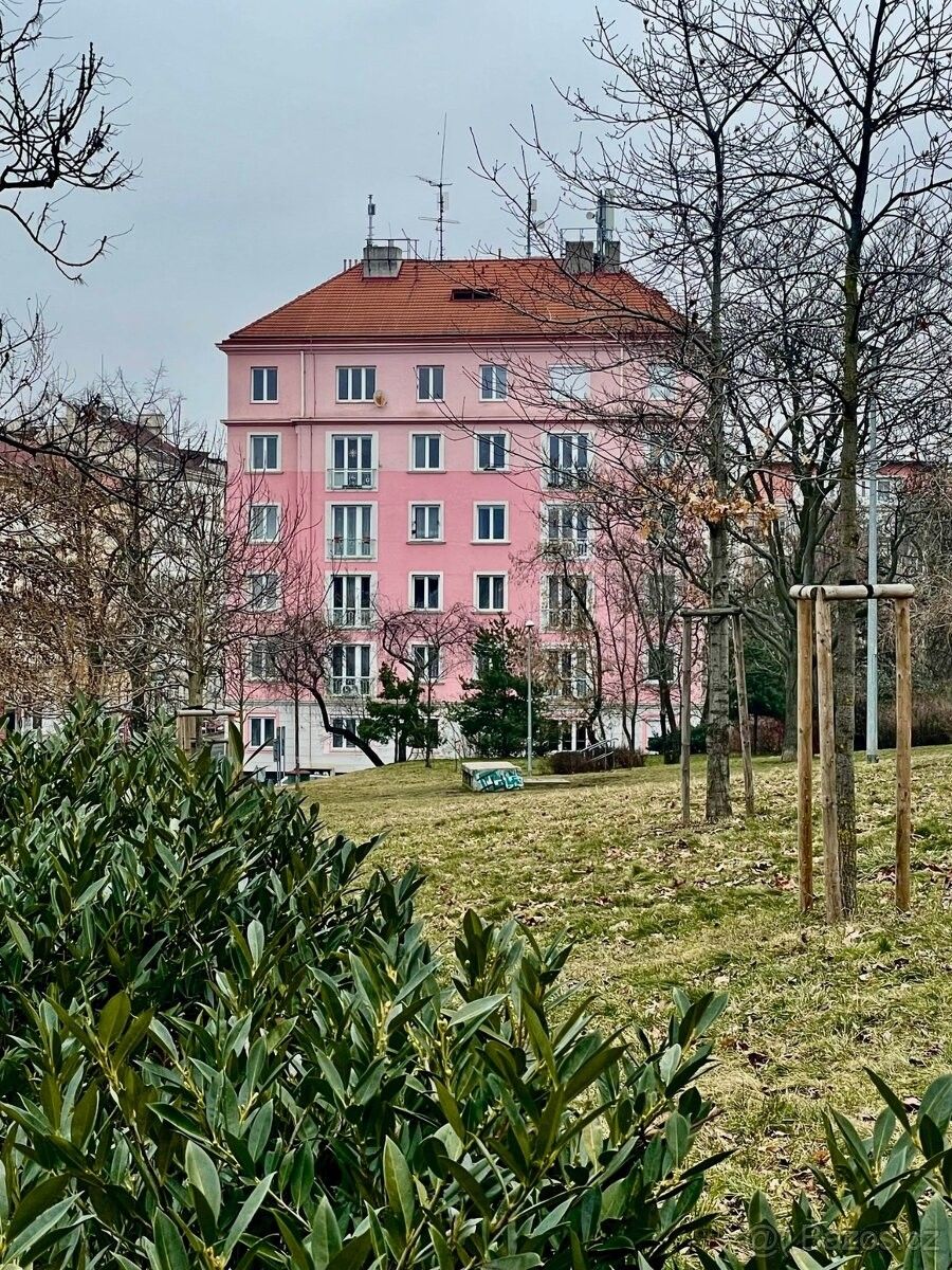 2+1, Praha, 180 00, 73 m²