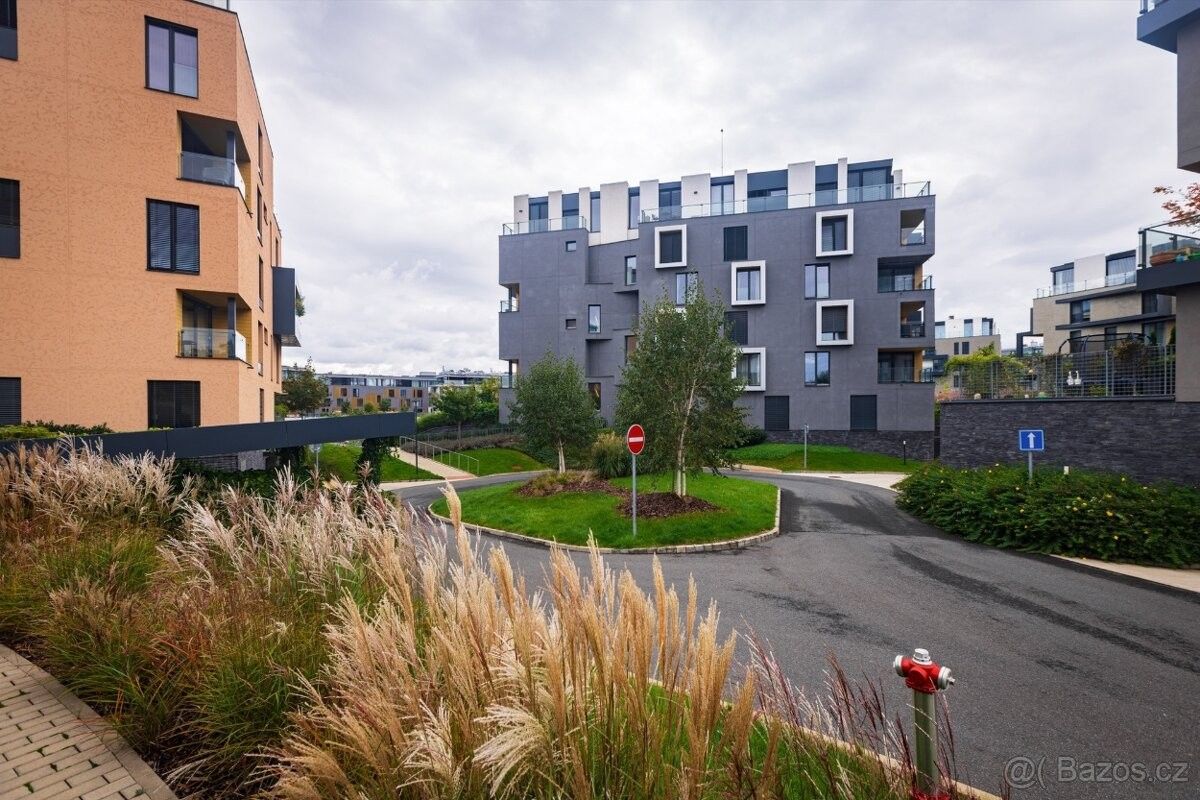Prodej byt 3+kk - Praha, 180 00, 100 m²