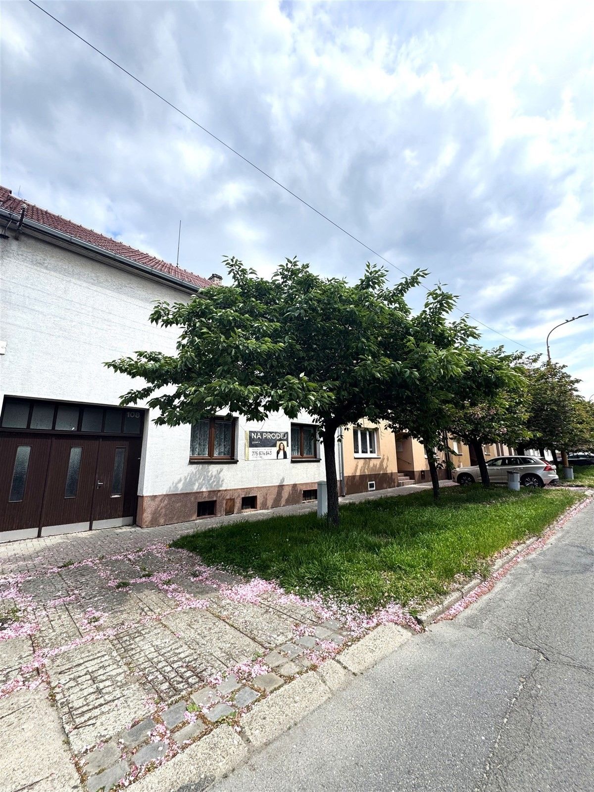 Ostatní, K. H. Máchy, Otrokovice, 180 m²