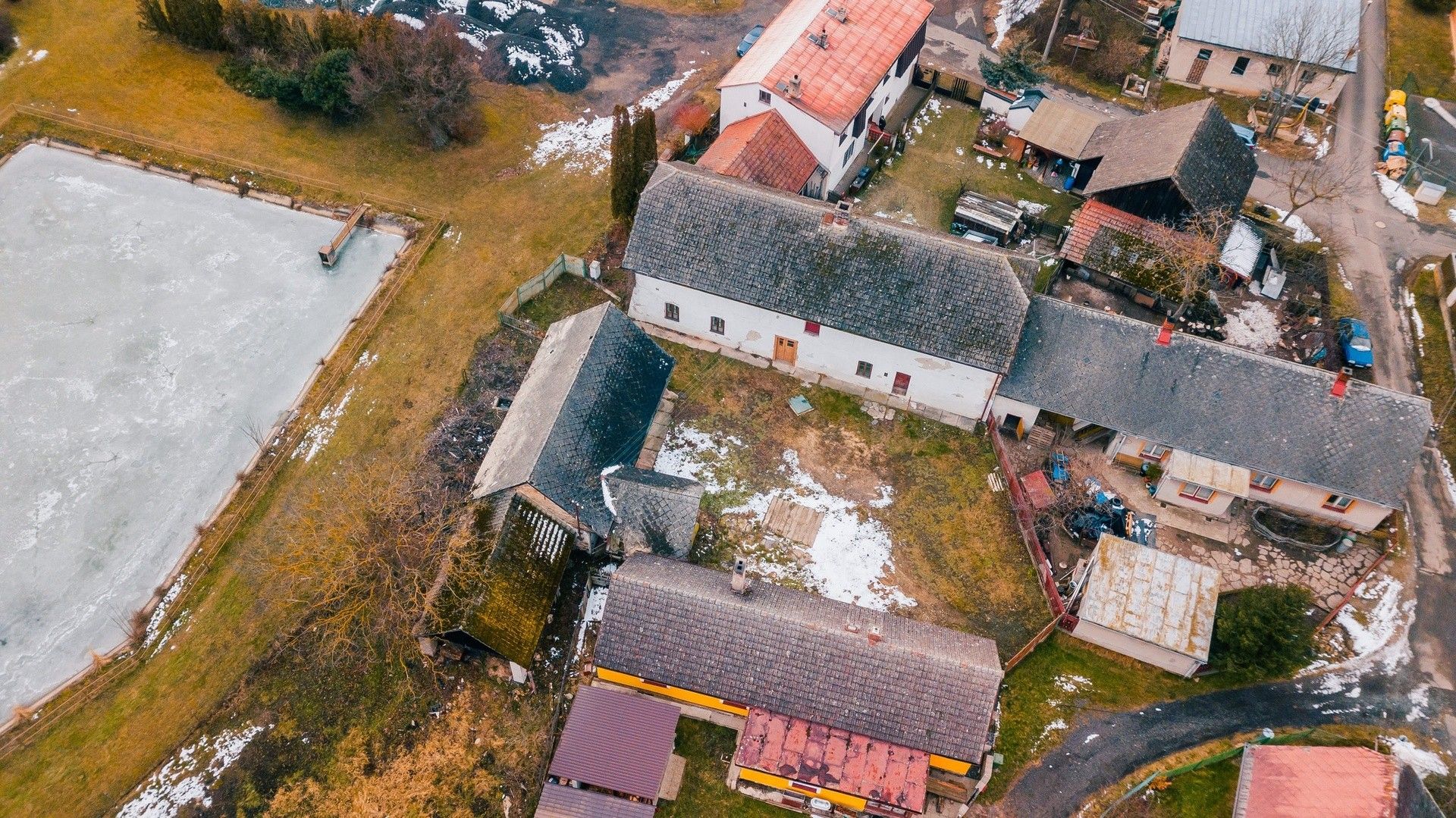Ostatní, Petrovice I, 199 m²