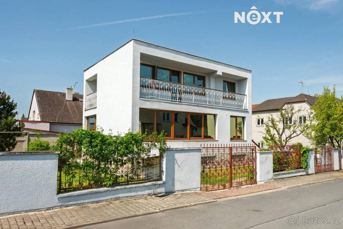 Ostatní, Praha, 184 00, 166 m²