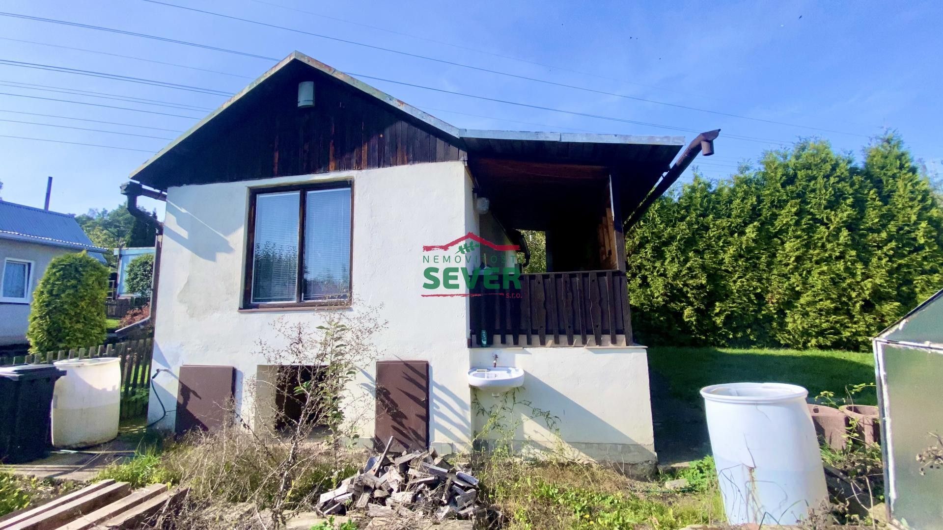 Zahrady, Na Dolinách, Teplice, 390 m²