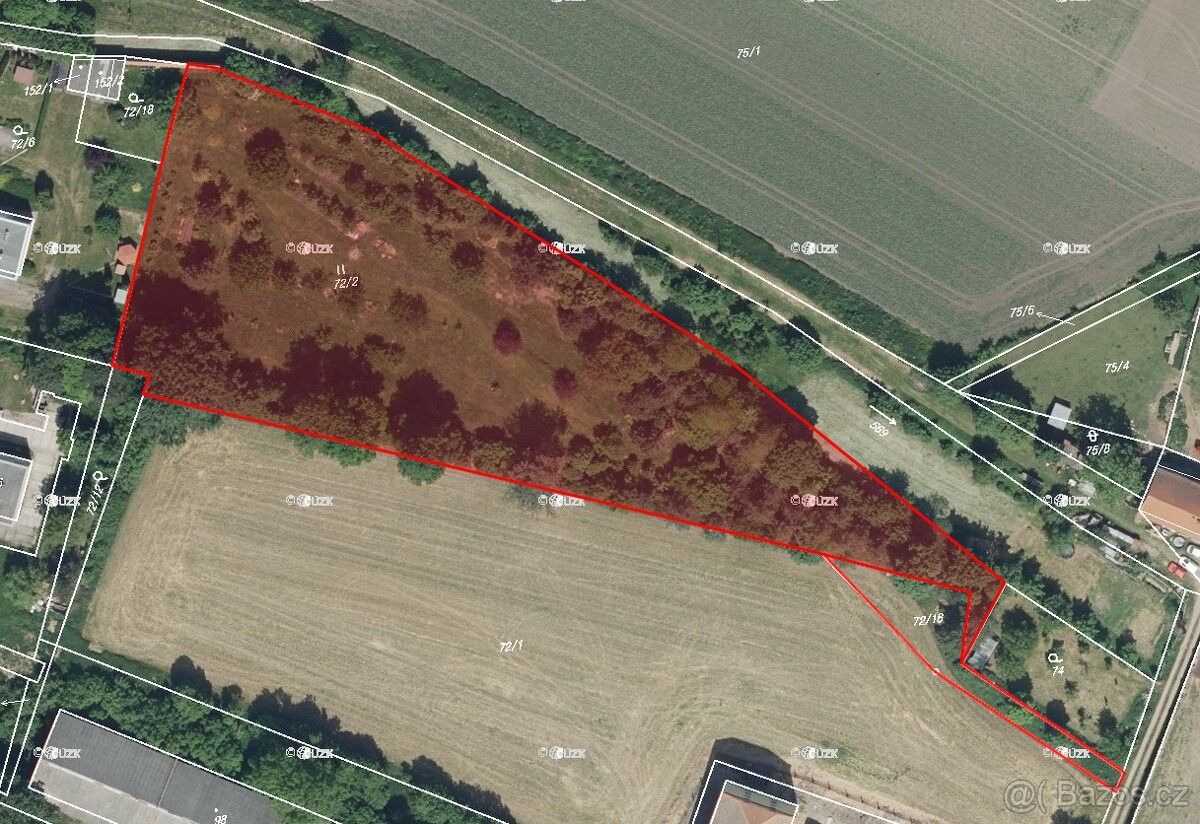 Zahrady, Šlapanice, 273 72, 6 987 m²