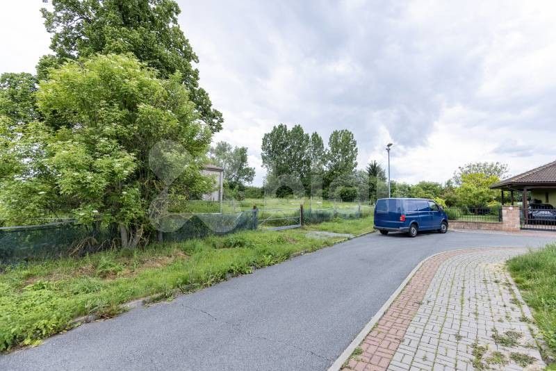 Prodej pozemek pro bydlení - Na Klárce, Pardubice, 1 537 m²