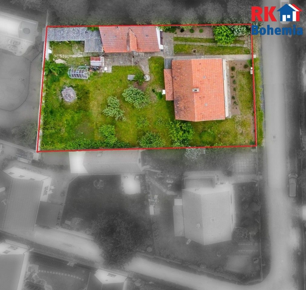 Prodej rodinný dům - Semice, 142 m²