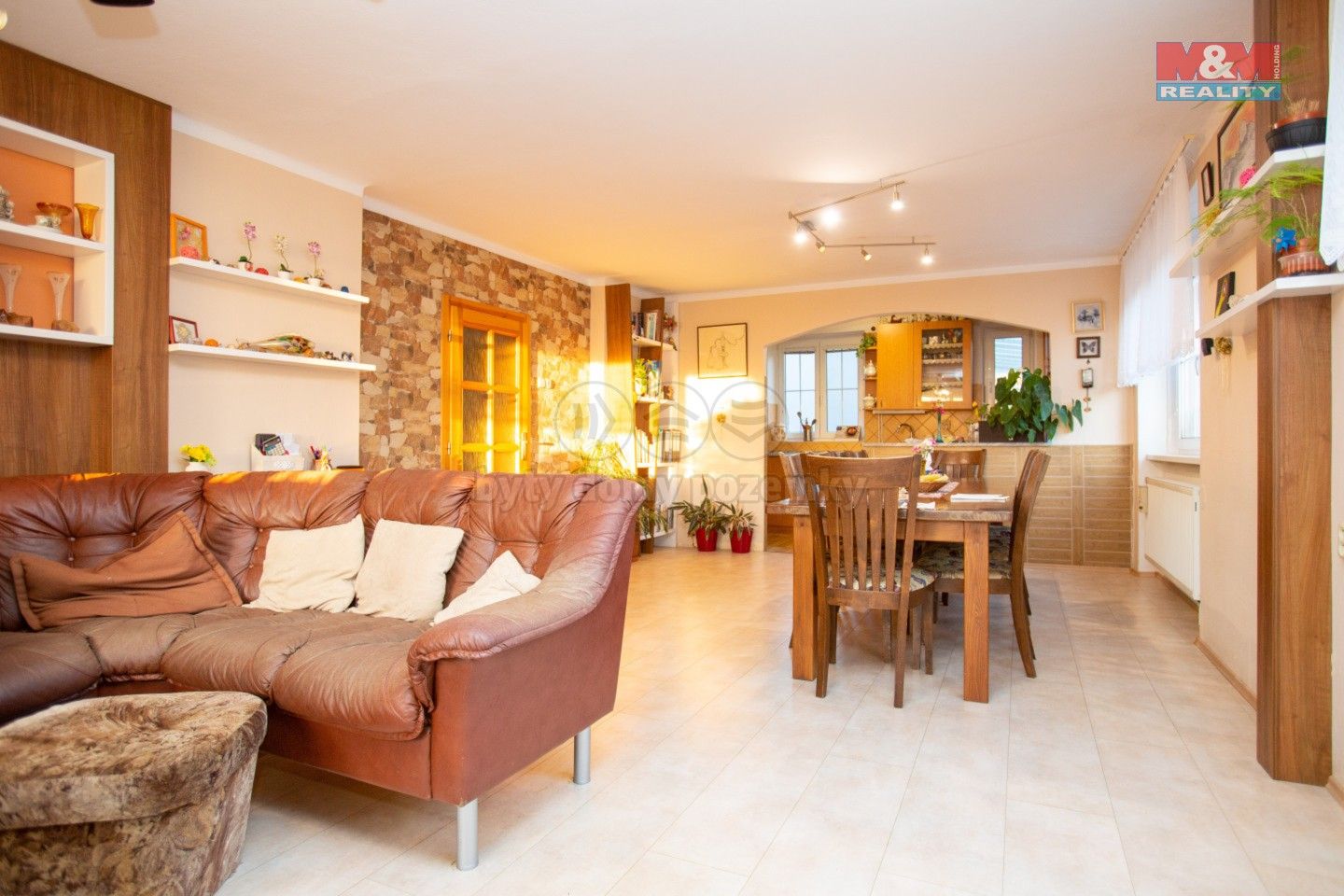 Prodej rodinný dům - Zlátenka, 236 m²