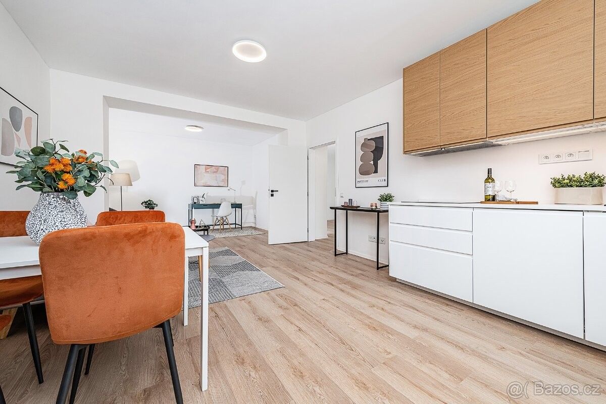 Prodej byt - Praha, 100 00, 57 m²