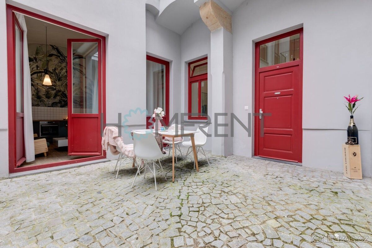 Prodej byt 2+kk - Praha, 186 00, 53 m²