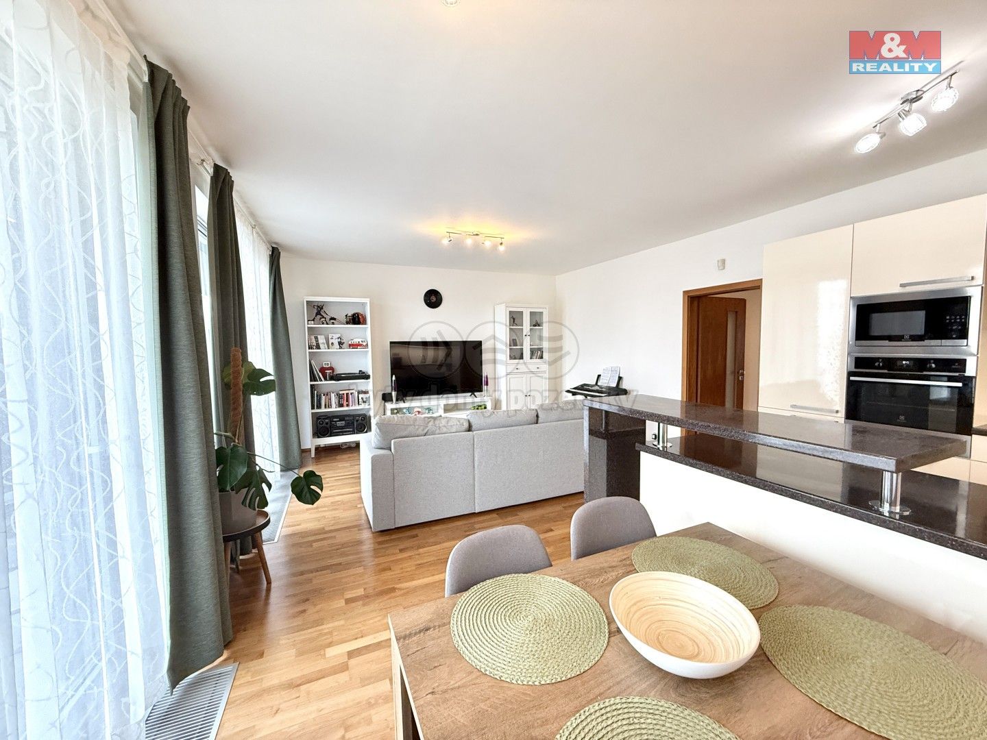 Pronájem byt 3+kk - Vojenova, Praha, 87 m²