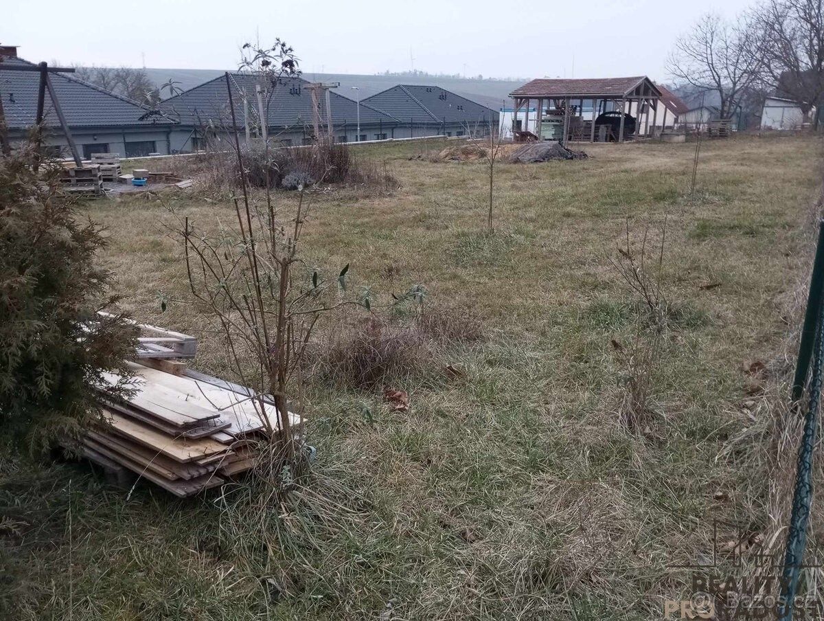 Pozemky pro bydlení, Zvoleněves, 273 25, 832 m²