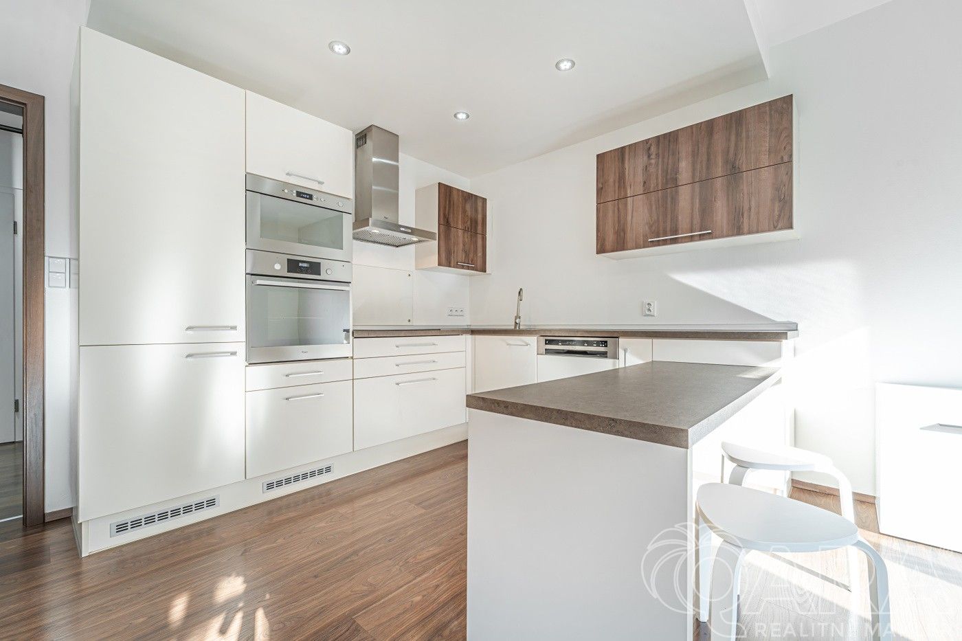 1+kk, Na Návsi, Zbuzany, 41 m²