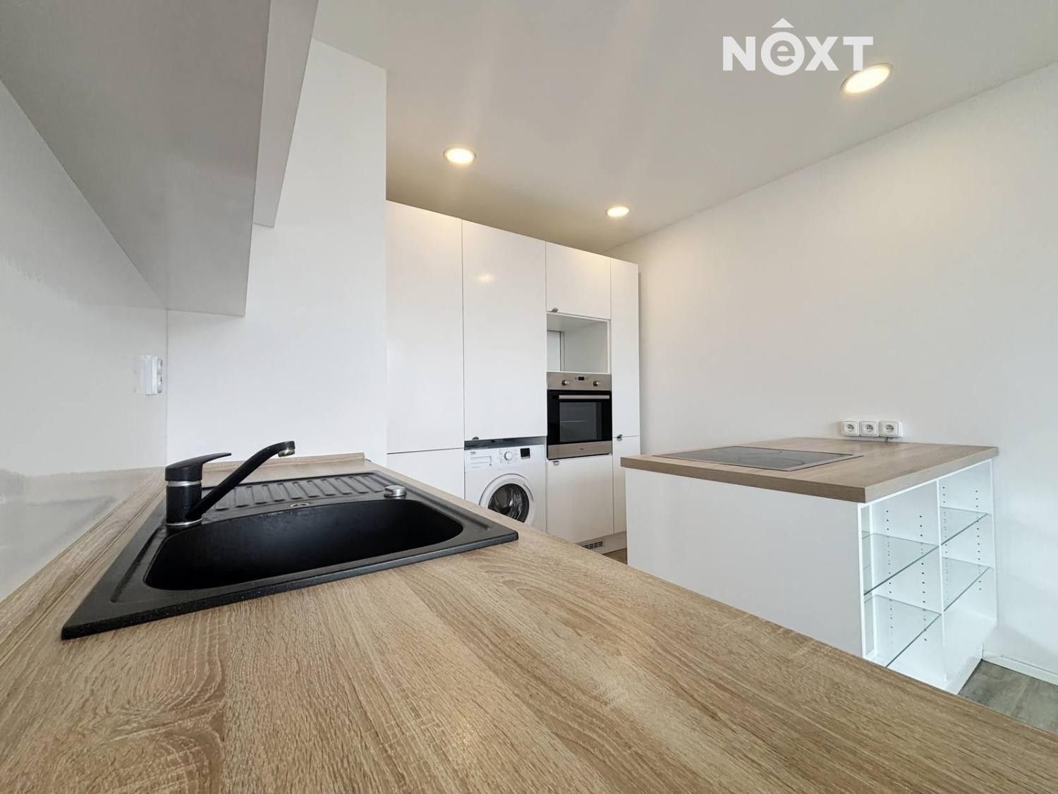 2+kk, Bohnice, Praha, 50 m²