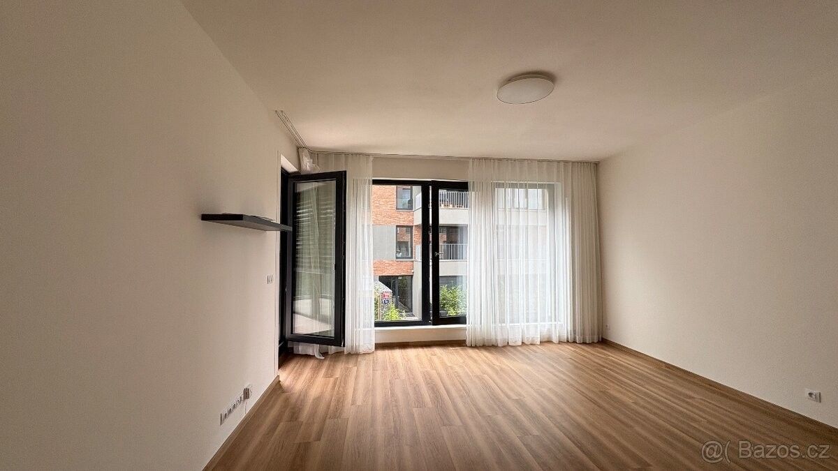 2+kk, Praha, 141 00, 62 m²
