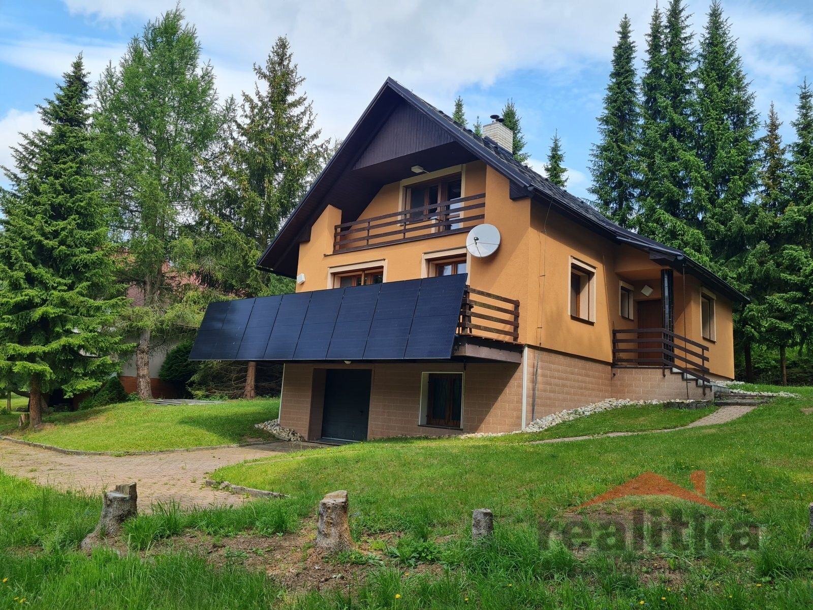Chaty, Suchá Rudná, Světlá Hora, 206 m²