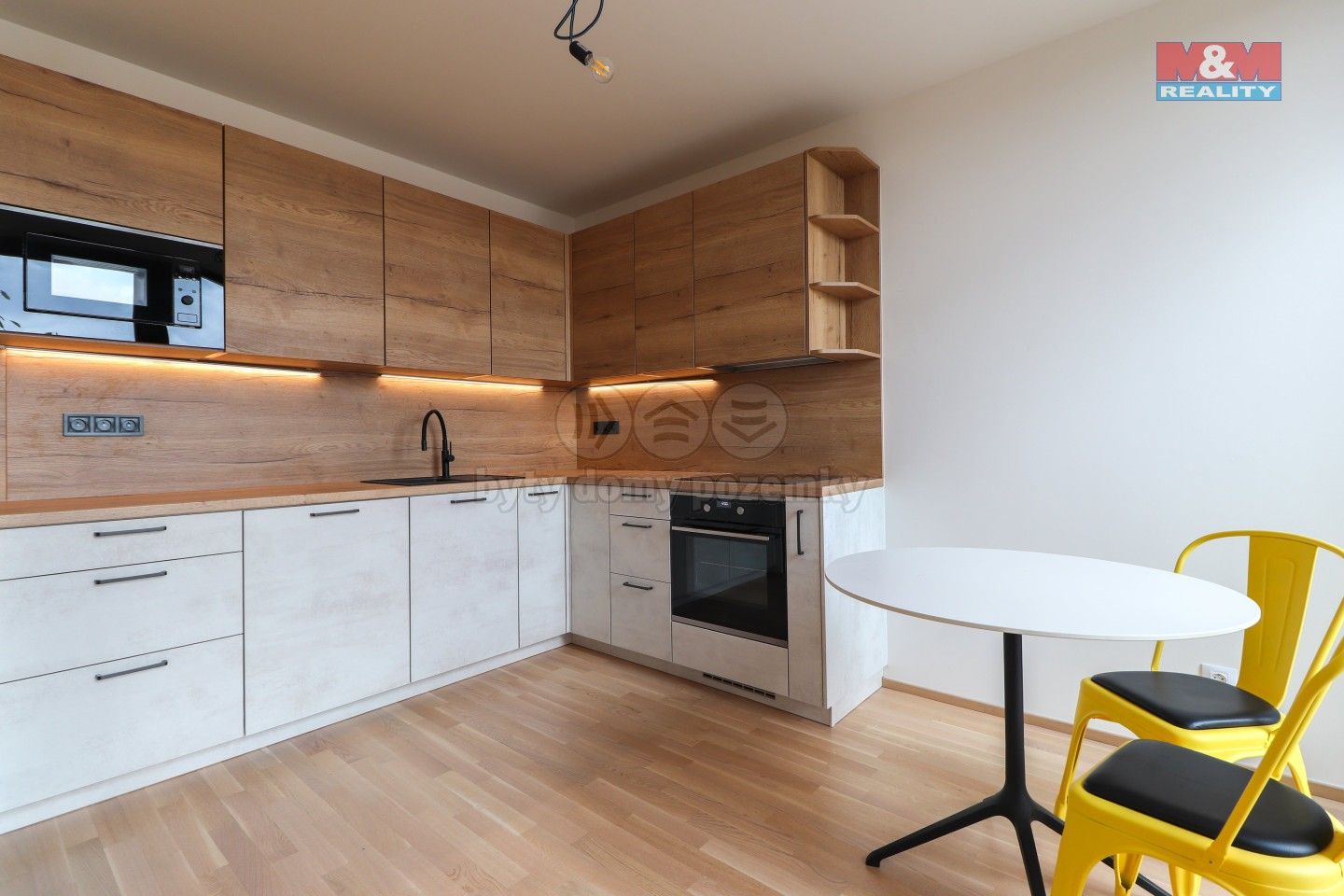 2+kk, Nádražní, Praha, 65 m²
