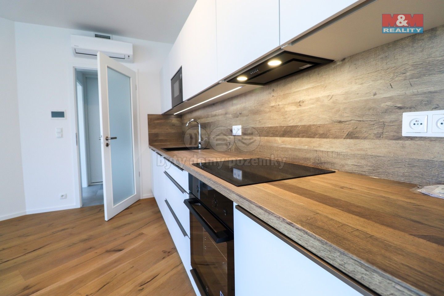 Pronájem byt 2+kk - Ramonova, Praha, 66 m²