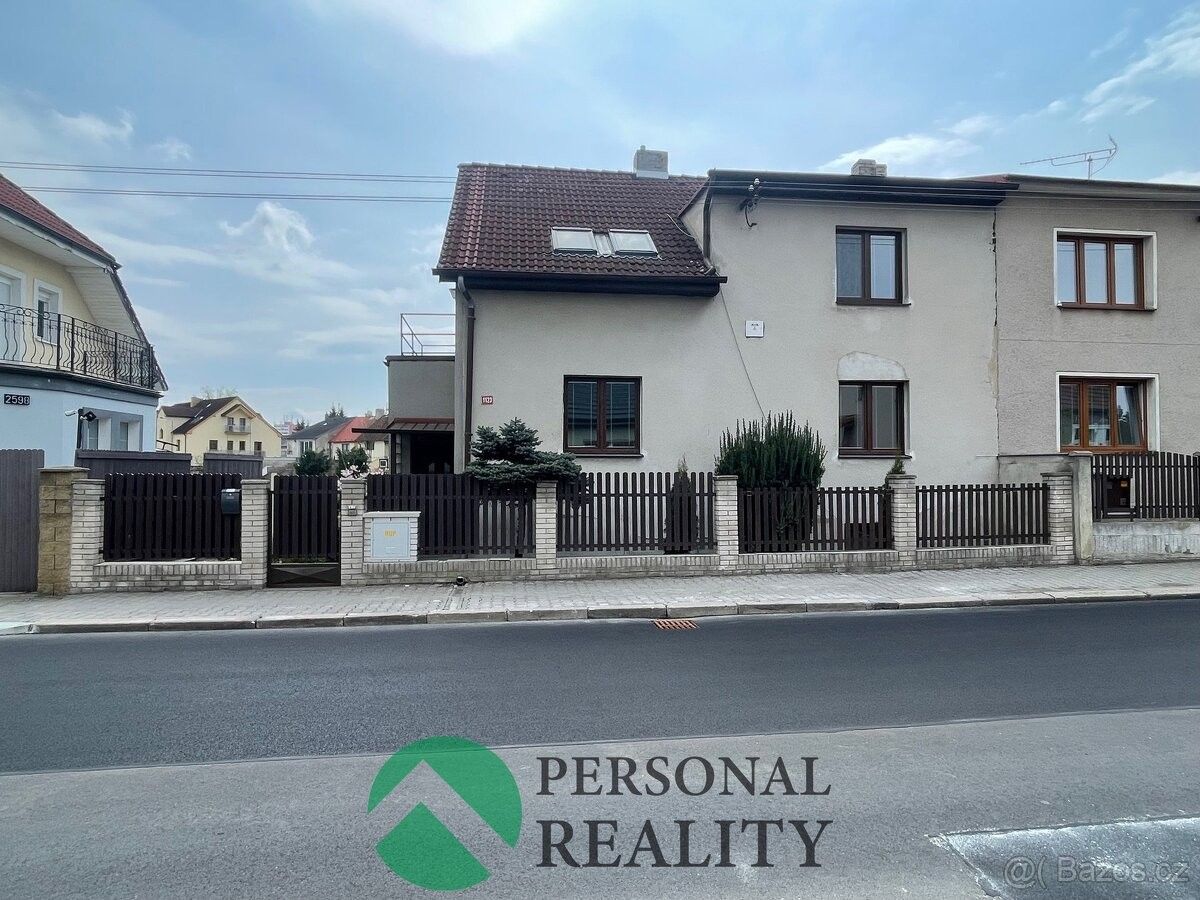 Prodej dům - Kladno, 272 01, 250 m²