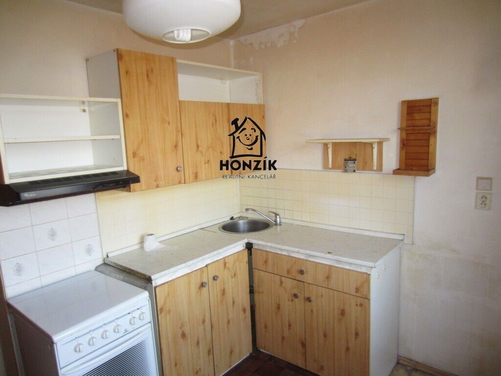 1+1, Jabloňová, Praha, 33 m²