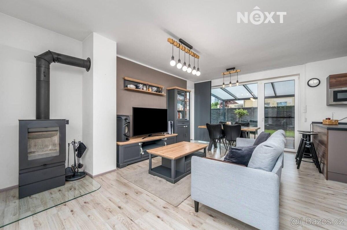 Prodej dům - Měšice u Prahy, 250 64, 133 m²