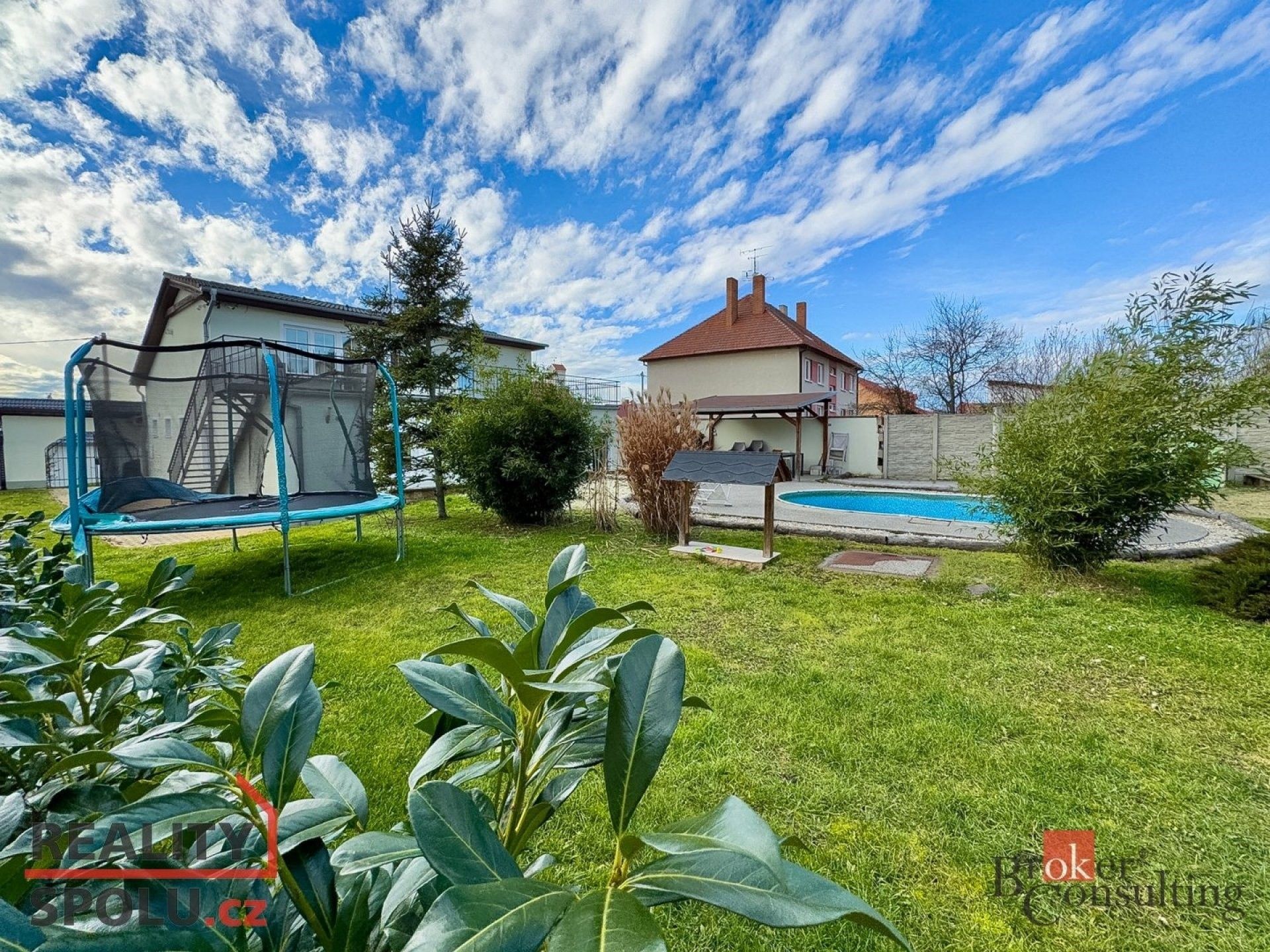 Prodej rodinný dům - Vrbovec, 350 m²