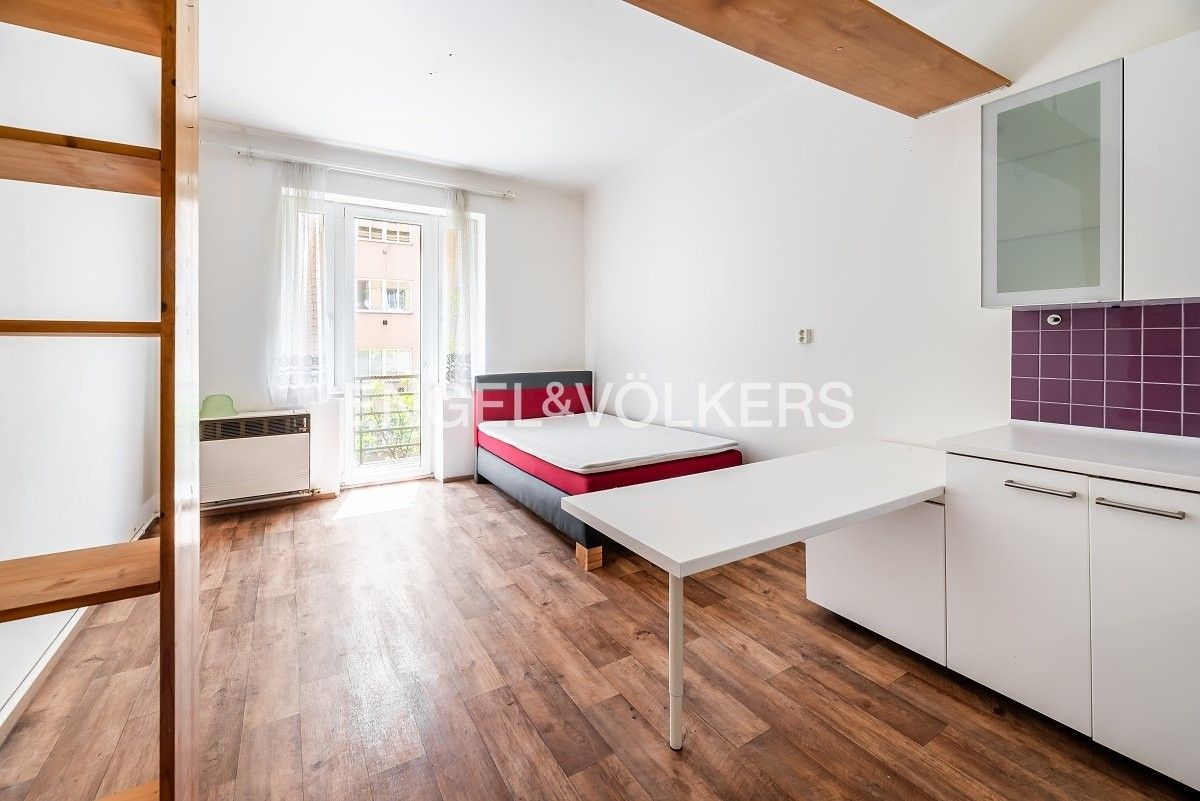 2+kk, Biskupcova, Praha, 52 m²