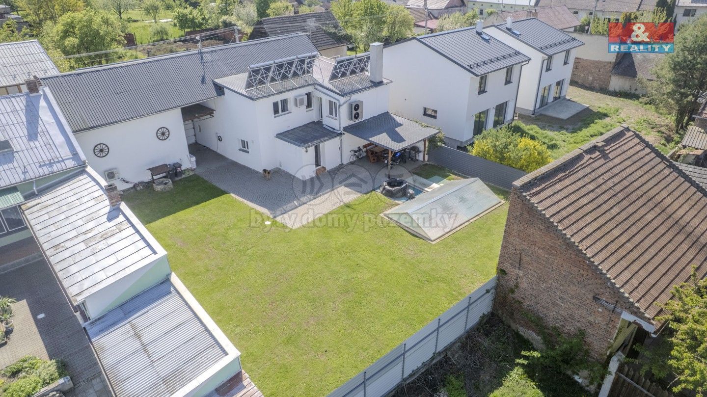 Prodej rodinný dům - Uhřice, 260 m²