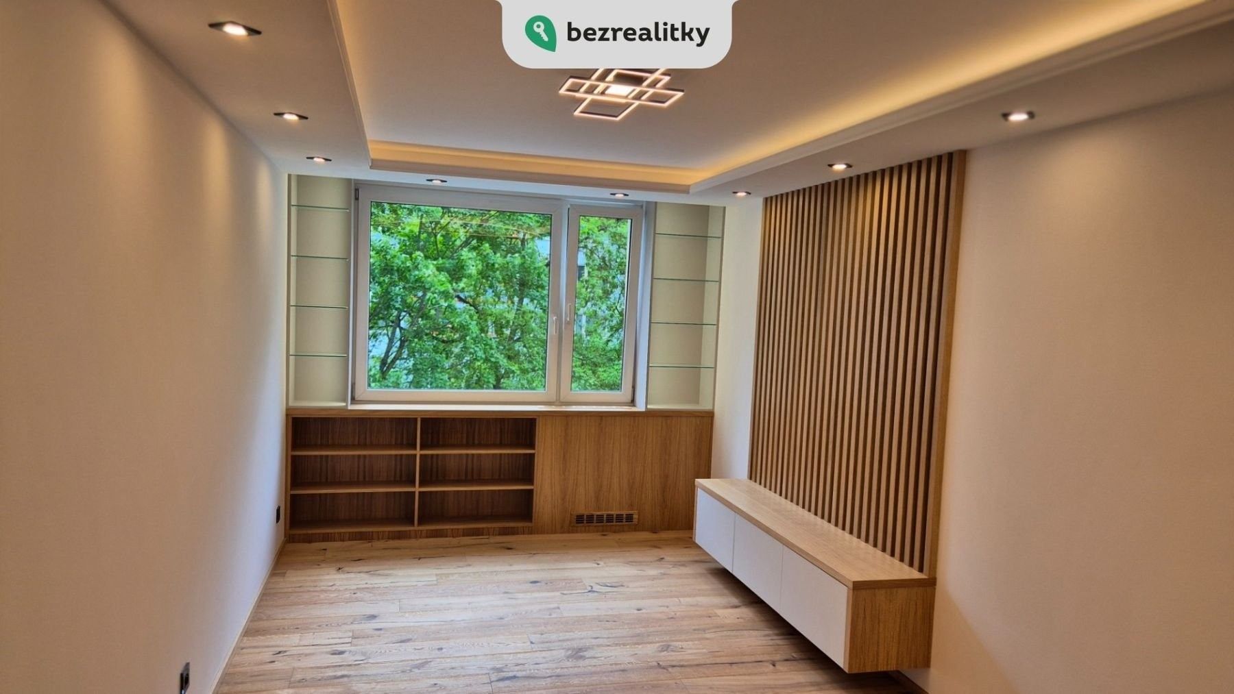 2+kk, Štichova, Praha, 42 m²
