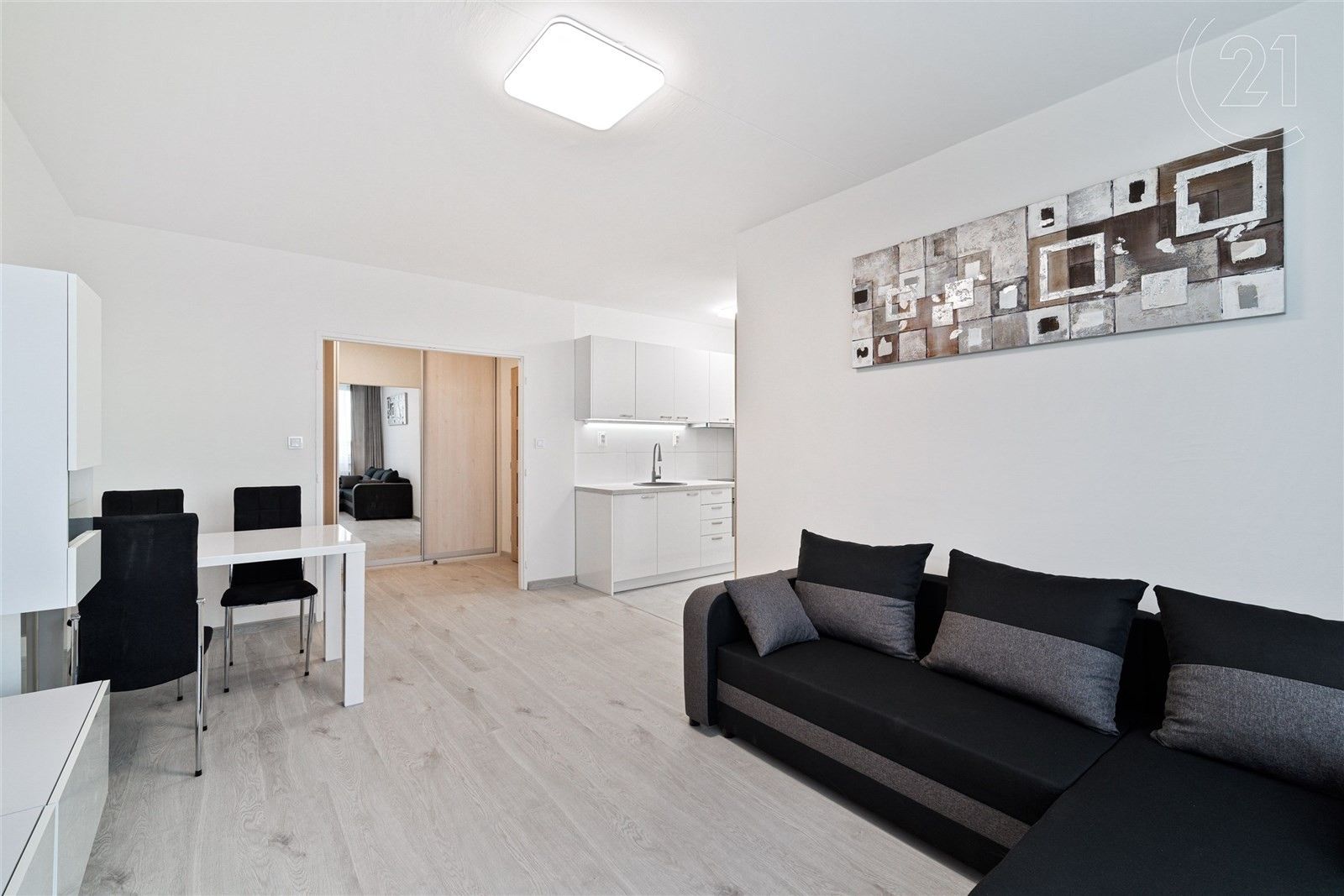 2+kk, Petržílkova, Praha, 52 m²