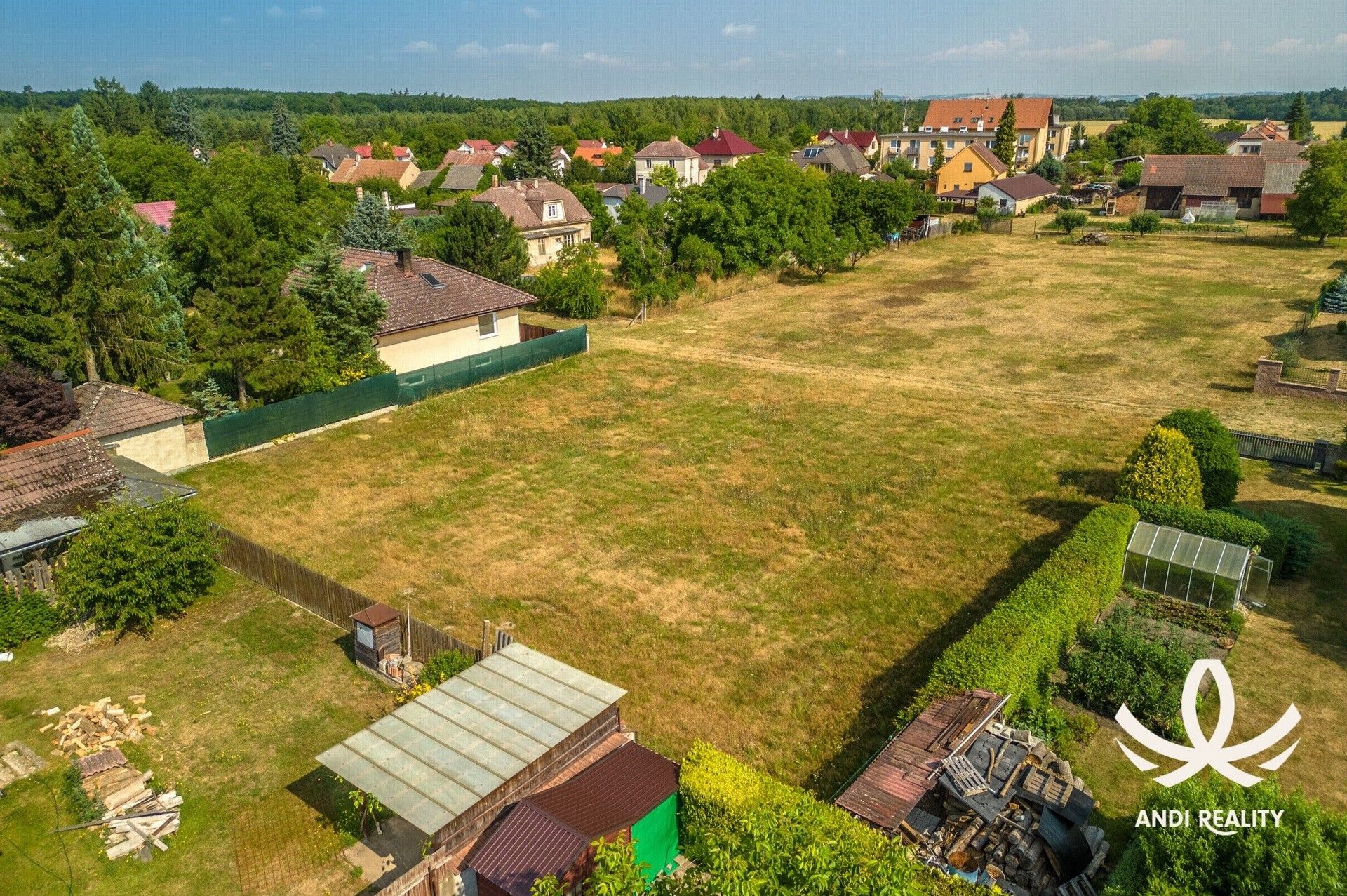 Pozemky pro bydlení, Loučeň, 1 053 m²