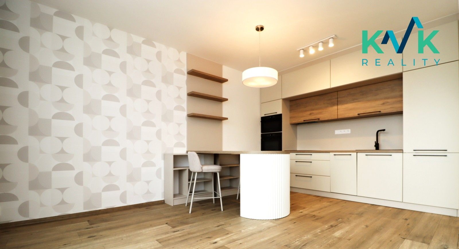 2+kk, Lidická, Ostrov, 54 m²