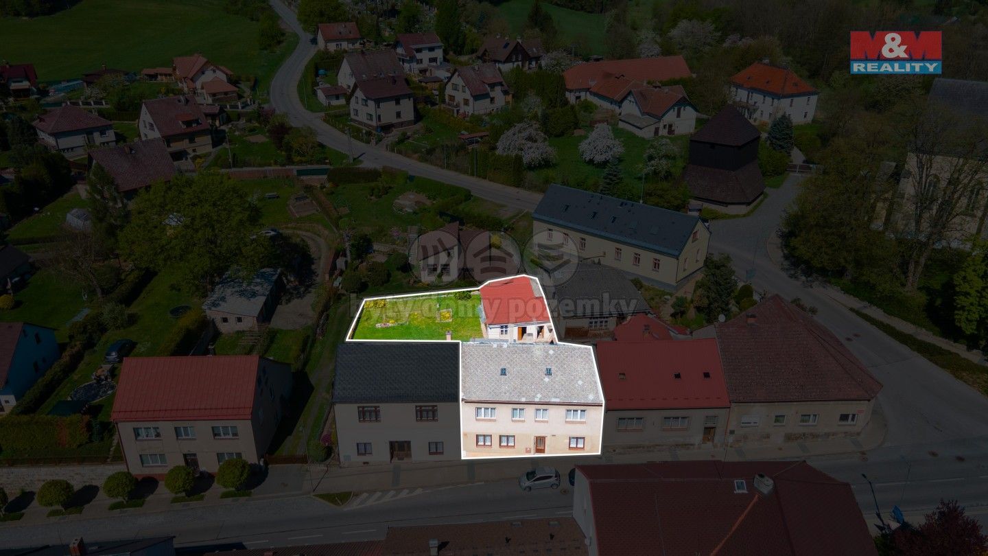 Prodej rodinný dům - Revoluční, Rovensko pod Troskami, 306 m²