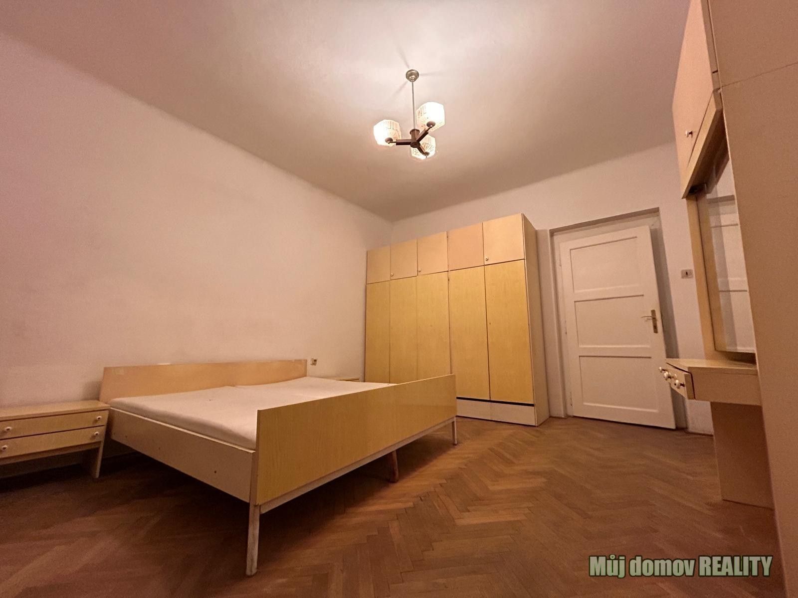 Byty, Otovická, Praha, 11 m²