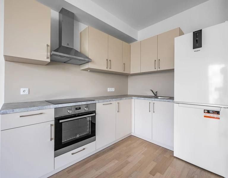2+kk, Vojenova, Praha, 48 m²